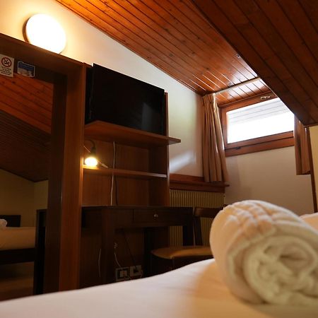 Hotel Davost フォルニ・ディ・ソプラ エクステリア 写真