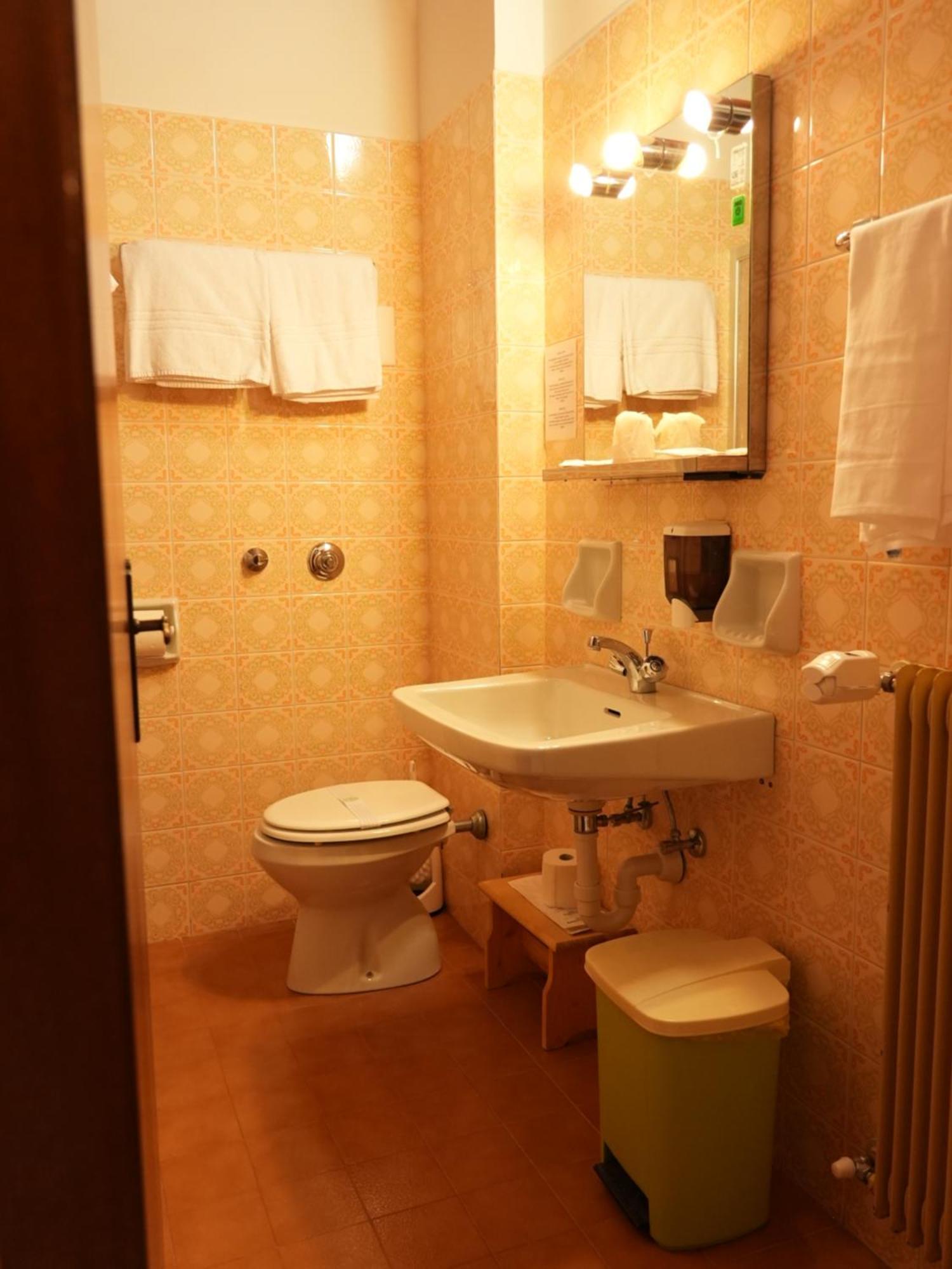 Hotel Davost フォルニ・ディ・ソプラ エクステリア 写真
