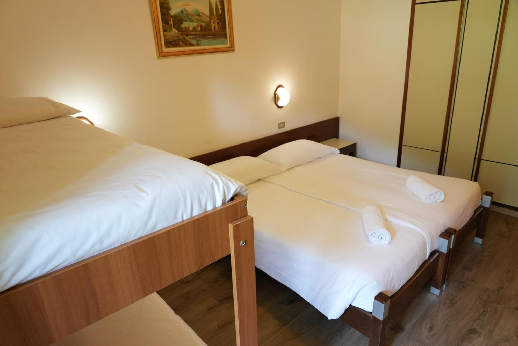 Hotel Davost フォルニ・ディ・ソプラ エクステリア 写真