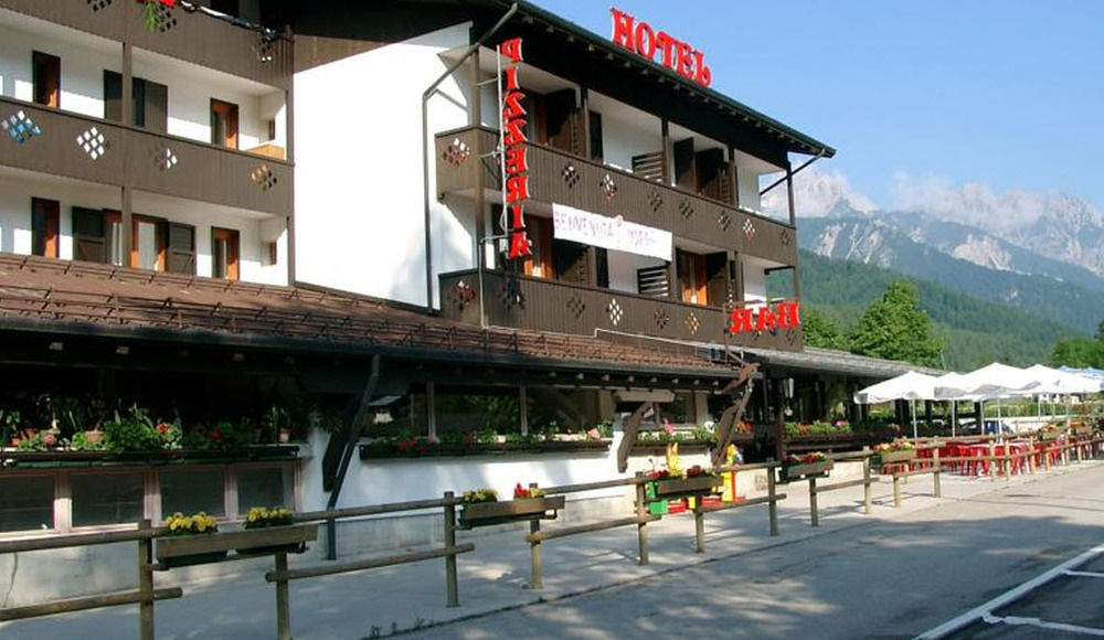 Hotel Davost フォルニ・ディ・ソプラ エクステリア 写真